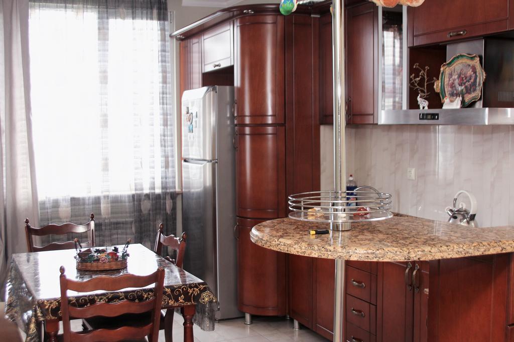 באטומי Apartment Rustaveli 57 מראה חיצוני תמונה