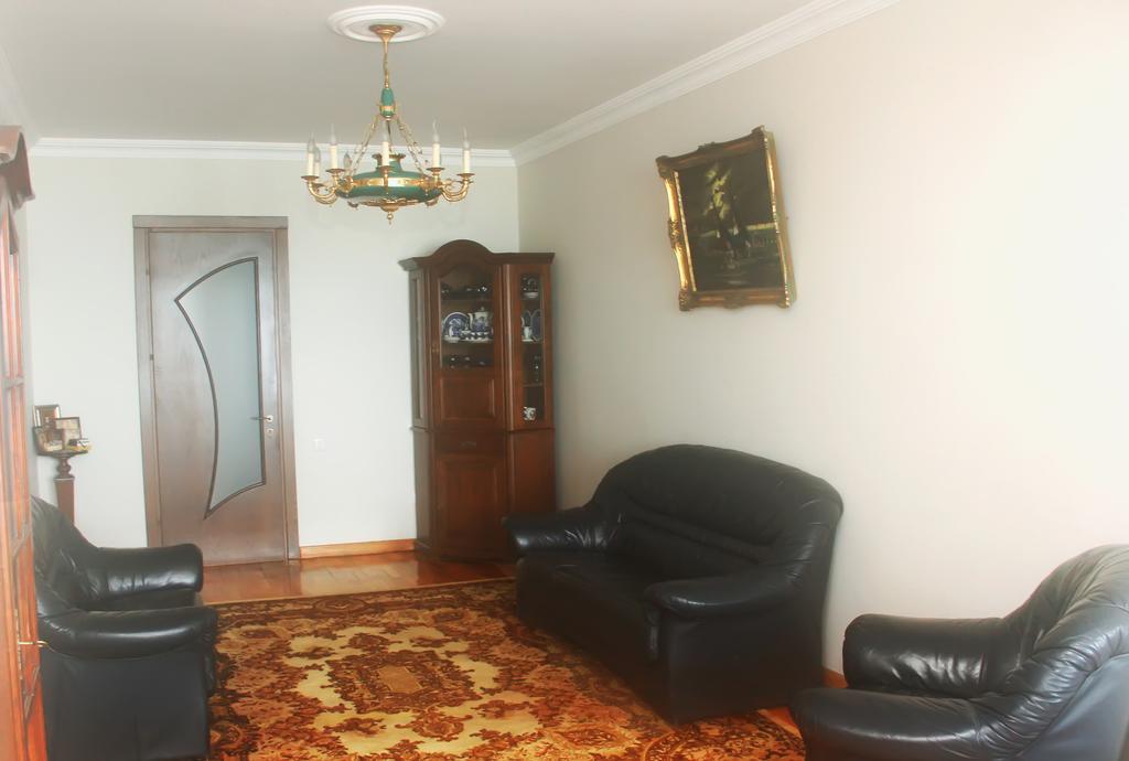 באטומי Apartment Rustaveli 57 מראה חיצוני תמונה
